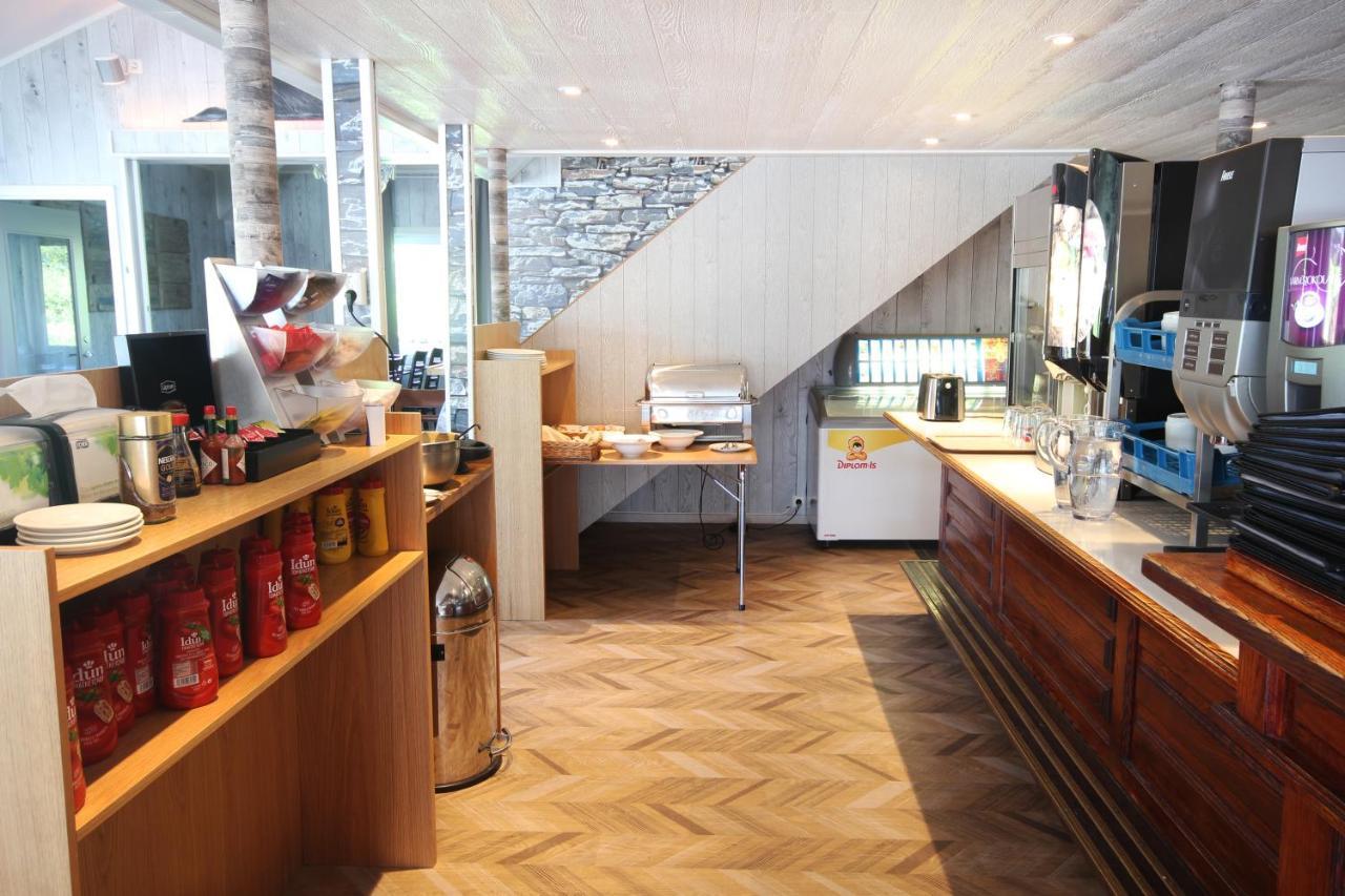 Napoli Resturant & Hotell As Санднесьон Екстериор снимка
